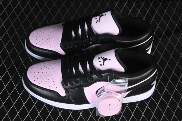 AJ 1 Low SE ‘Pink Foam Black’ IO3394-663 AJ 1 Low SE ‘Pink Foam Black’ IO3394-663