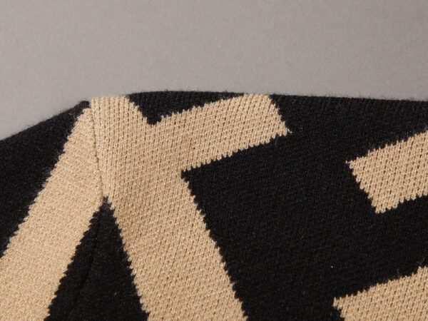 Classic Fendi Pattern Luxury Knit Sweater Classic Fendi Pattern Luxury Knit Sweater