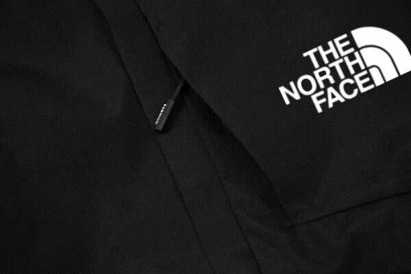 TNF Gore-Tex Traveler Jacket 144512