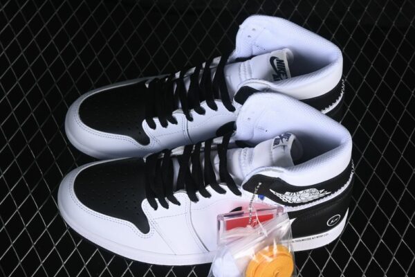 AJ 1 Retro High OG SP Union LA ‘White Black’ II7282-100 AJ 1 Retro High OG SP Union LA ‘White Black’ II7282-100