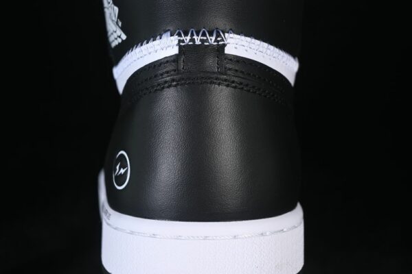 AJ 1 Retro High OG SP Union LA ‘White Black’ II7282-100 AJ 1 Retro High OG SP Union LA ‘White Black’ II7282-100