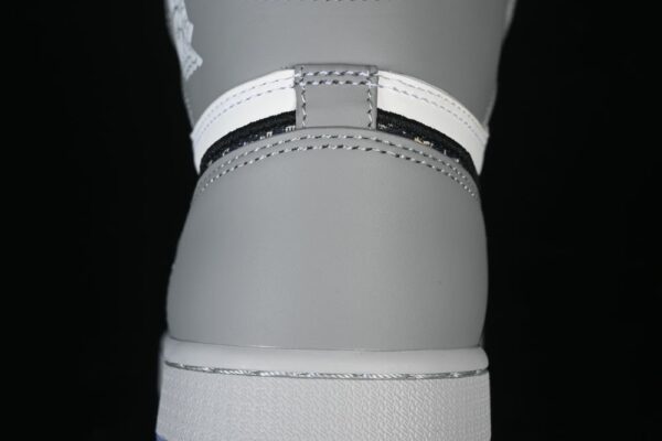 AJ 1 High OG x Dior ‘White Wolf Grey’ CN8607-002 AJ 1 High OG x Dior ‘White Wolf Grey’ CN8607-002