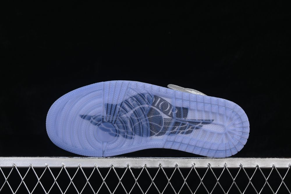 AJ 1 High OG x Dior ‘White Wolf Grey’ CN8607-002 AJ 1 High OG x Dior ‘White Wolf Grey’ CN8607-002