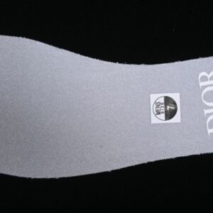 AJ 1 High OG x Dior 'White Wolf Grey' CN8607-002 11 a9876d4c result