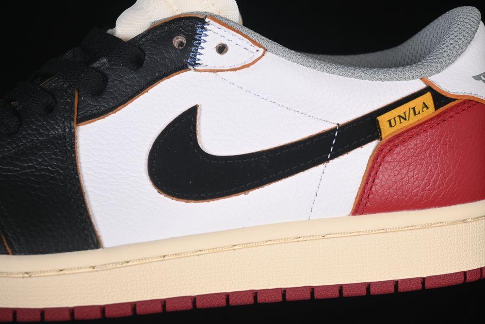 AJ 1 Low Union LA ‘Black Toe’ HQ6998-106 AJ 1 Low Union LA ‘Black Toe’ HQ6998-106