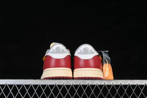 AJ 1 Low Union LA ‘Black Toe’ HQ6998-106 AJ 1 Low Union LA ‘Black Toe’ HQ6998-106