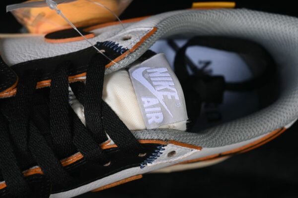 AJ 1 Low Union LA ‘Black Toe’ HQ6998-106 AJ 1 Low Union LA ‘Black Toe’ HQ6998-106
