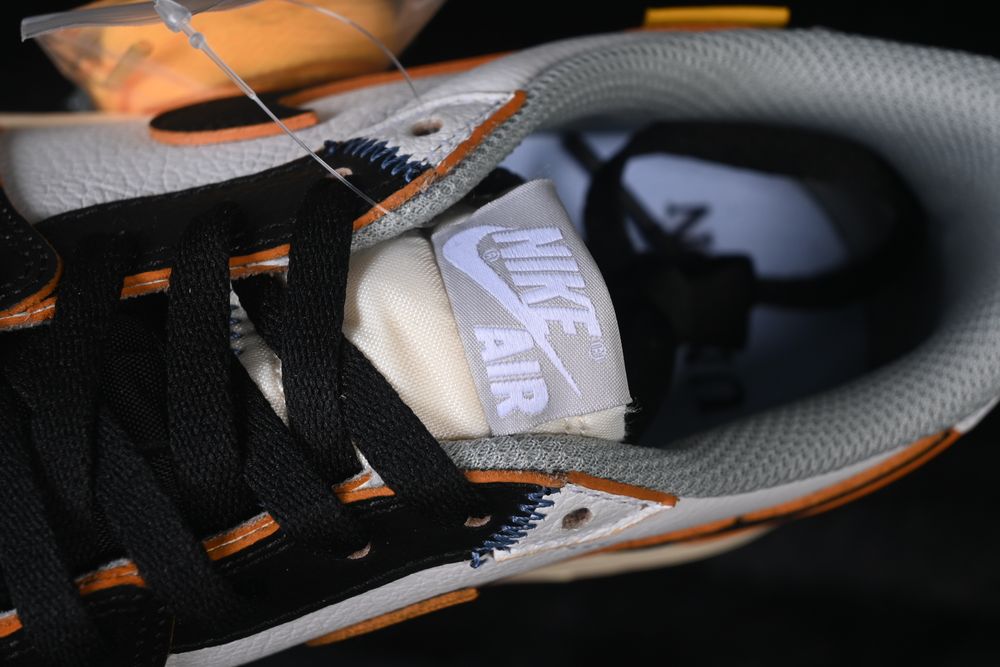 AJ 1 Low Union LA ‘Black Toe’ HQ6998-106 AJ 1 Low Union LA ‘Black Toe’ HQ6998-106