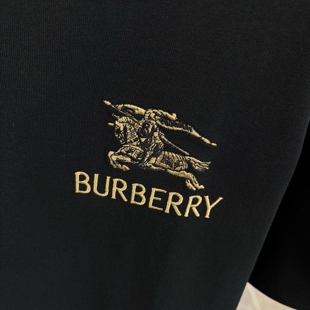 Burberry Embroidered Logo White T-Shirt With Check Trim Burberry Embroidered Logo White T-Shirt With Check Trim