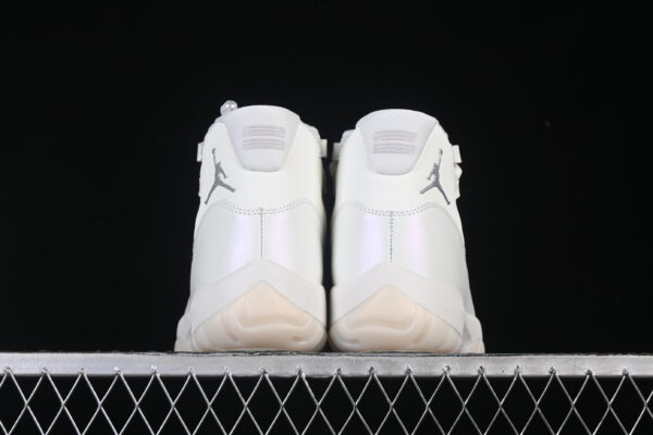 AJ 11 Retro “Pearl” AR0715-110