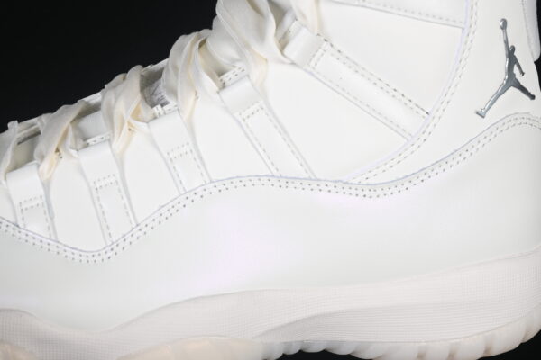 AJ 11 Retro “Pearl” AR0715-110