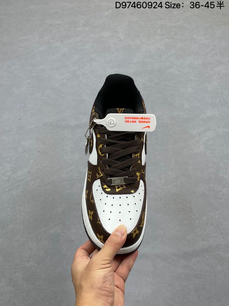 AF 1 Low x LV D97460924 AF 1 Low x LV D97460924