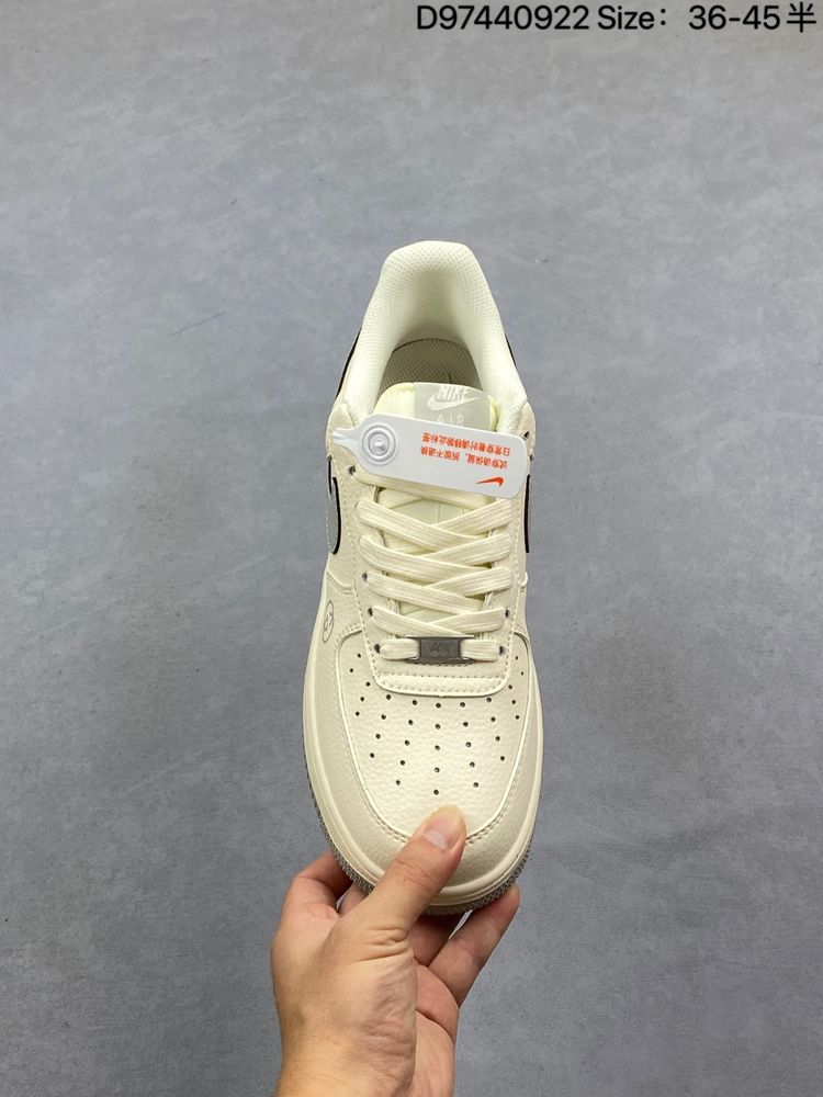 AF 1 Low x LV YF9511 AF 1 Low x LV YF9511