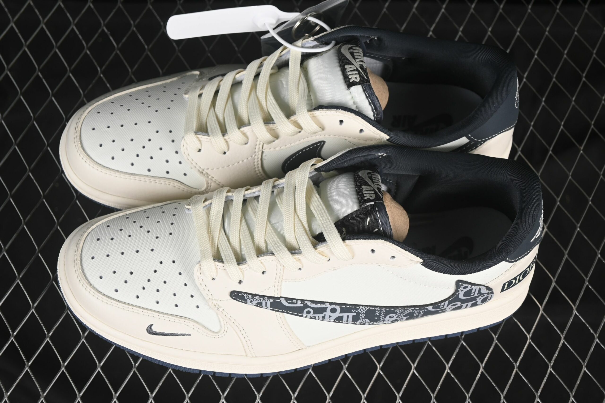 AJ 1 Low x Travis Scott x DO LD2025-024 AJ 1 Low x Travis Scott x DO LD2025-024