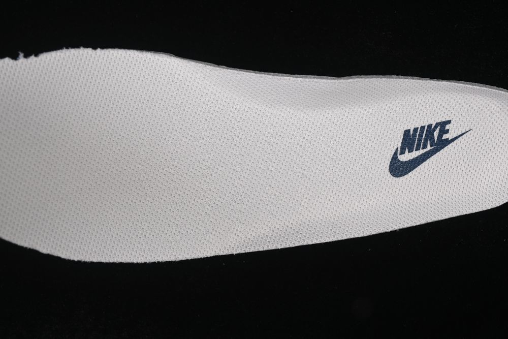 AF 1 Low x LV JP8028-069 AF 1 Low x LV JP8028-069