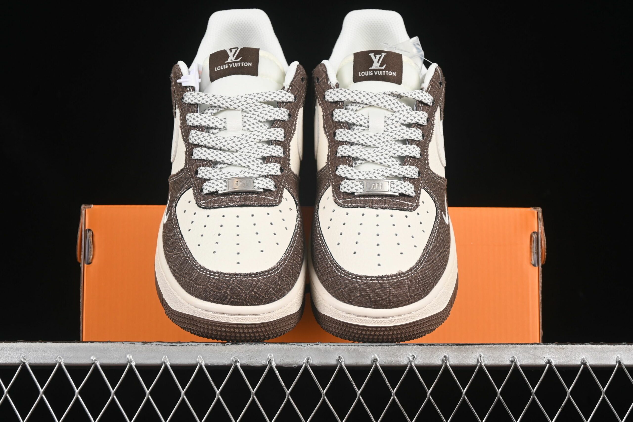 AF 1 Low x LV XS1958-552 AF 1 Low x LV XS1958-552