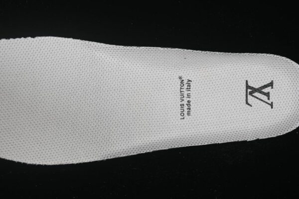 AF 1 Low x LV DX1888-097 AF 1 Low x LV DX1888-097