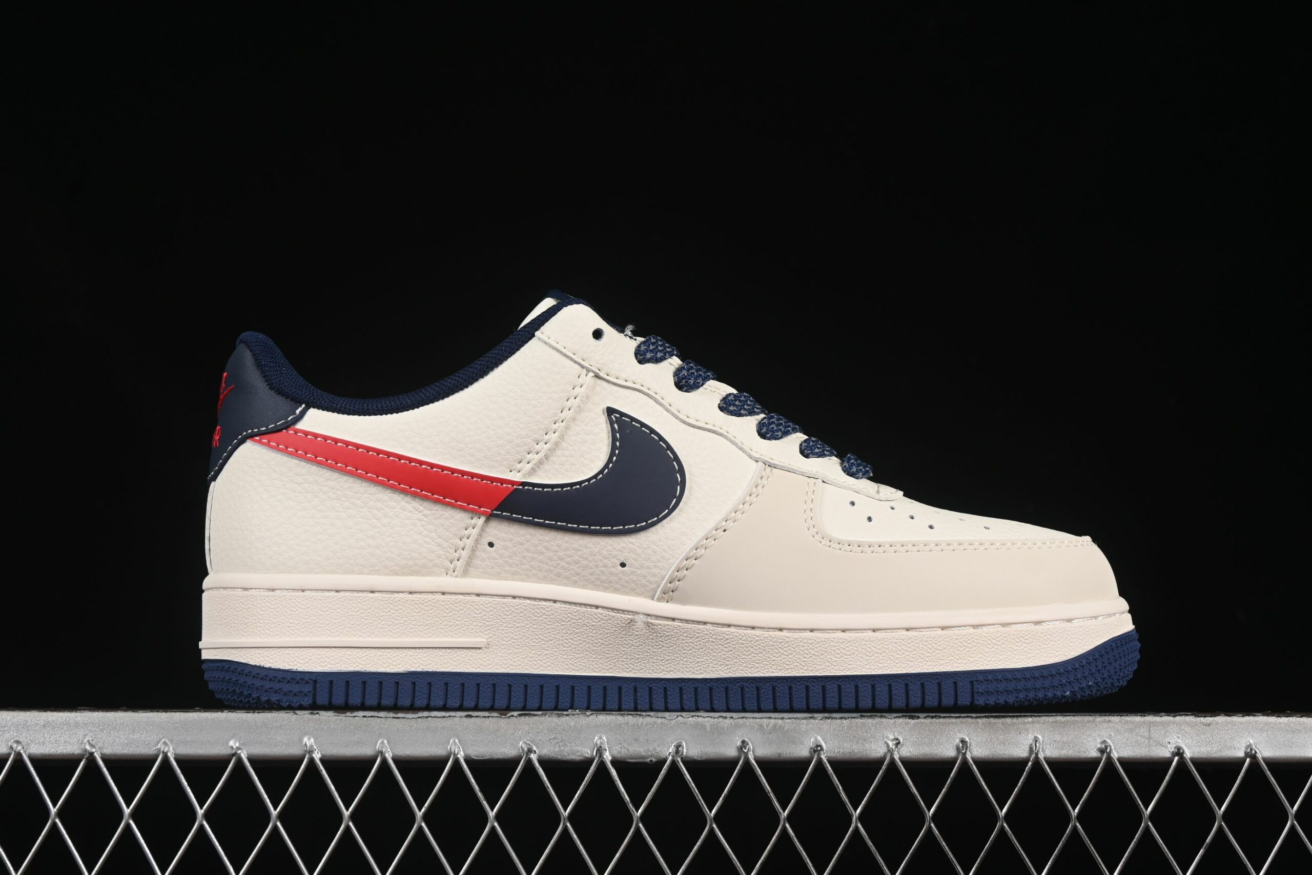 AF 1 Low x GG JJ2508-713 AF 1 Low x GG JJ2508-713