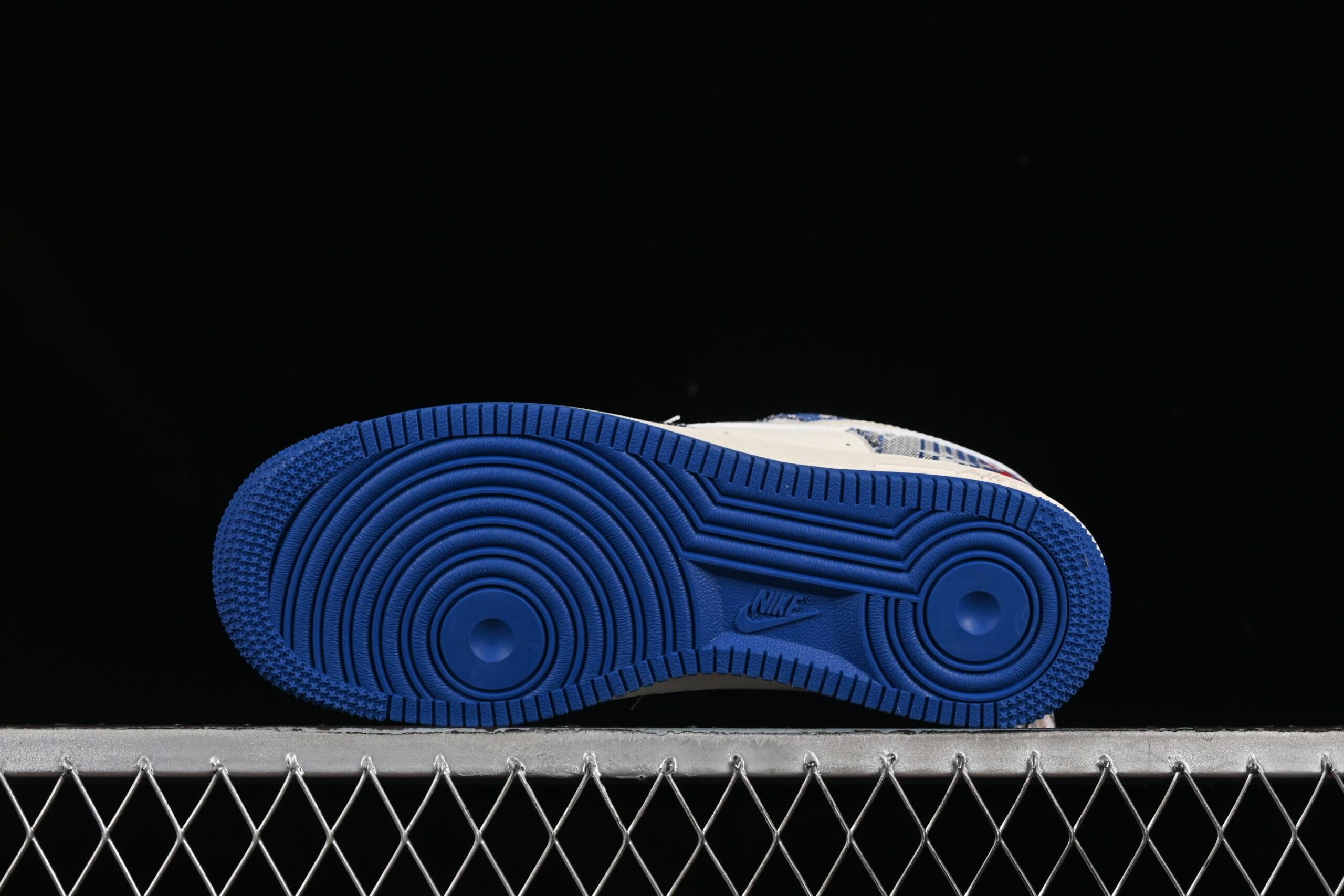 AF 1 Low x LV XS1958-586 AF 1 Low x LV XS1958-586