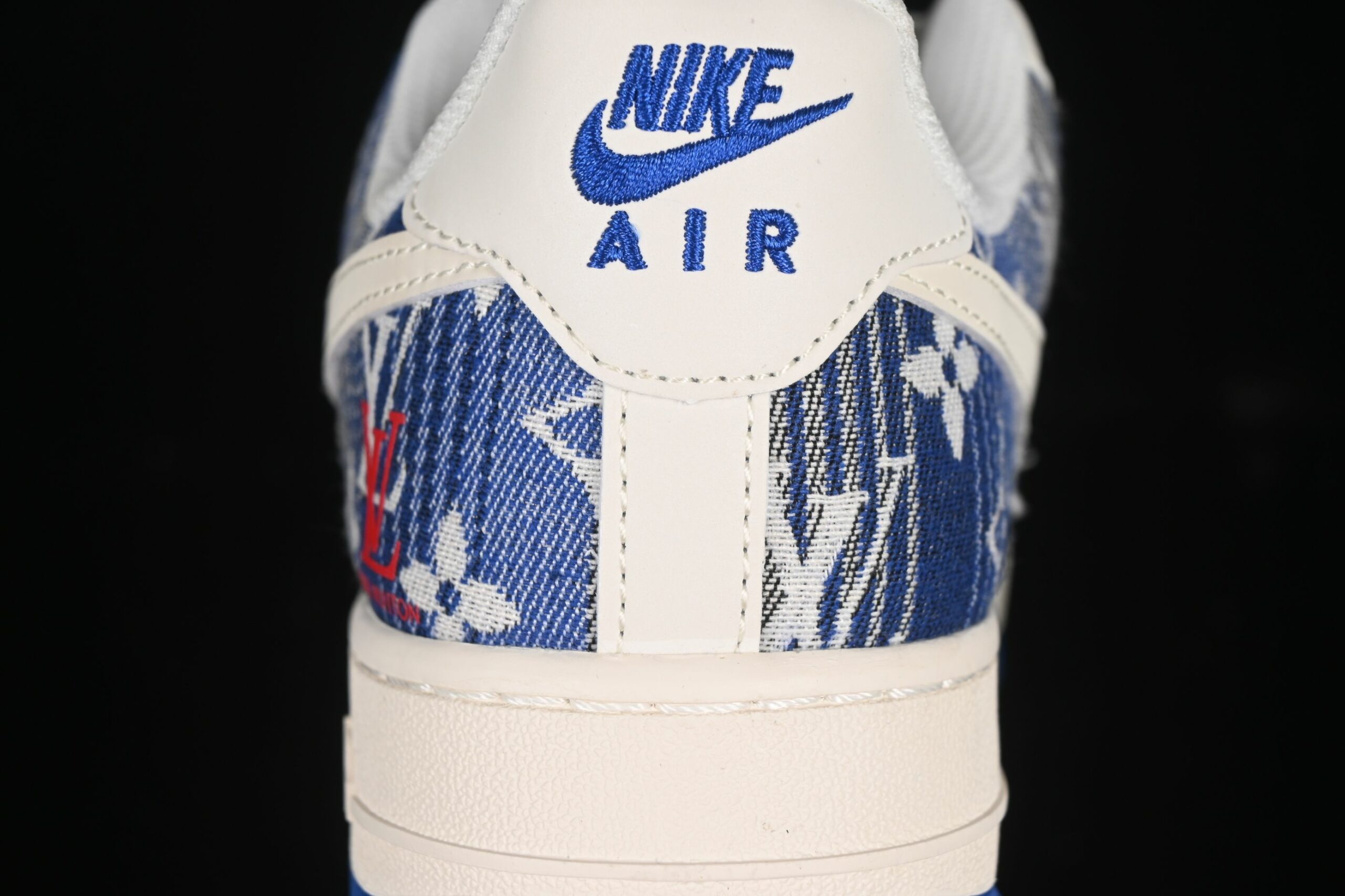 AF 1 Low x LV XS1958-586 AF 1 Low x LV XS1958-586