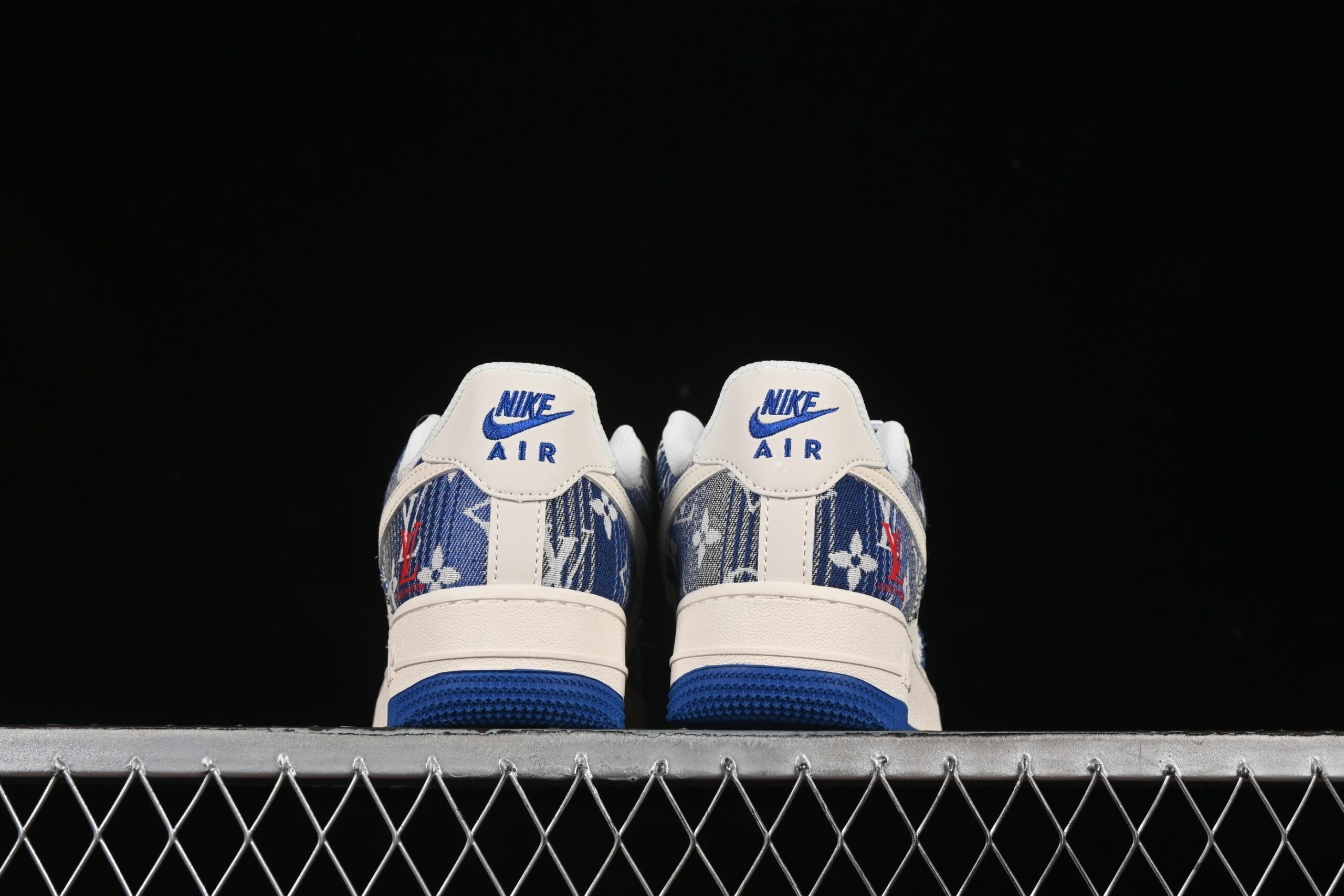 AF 1 Low x LV XS1958-586 AF 1 Low x LV XS1958-586