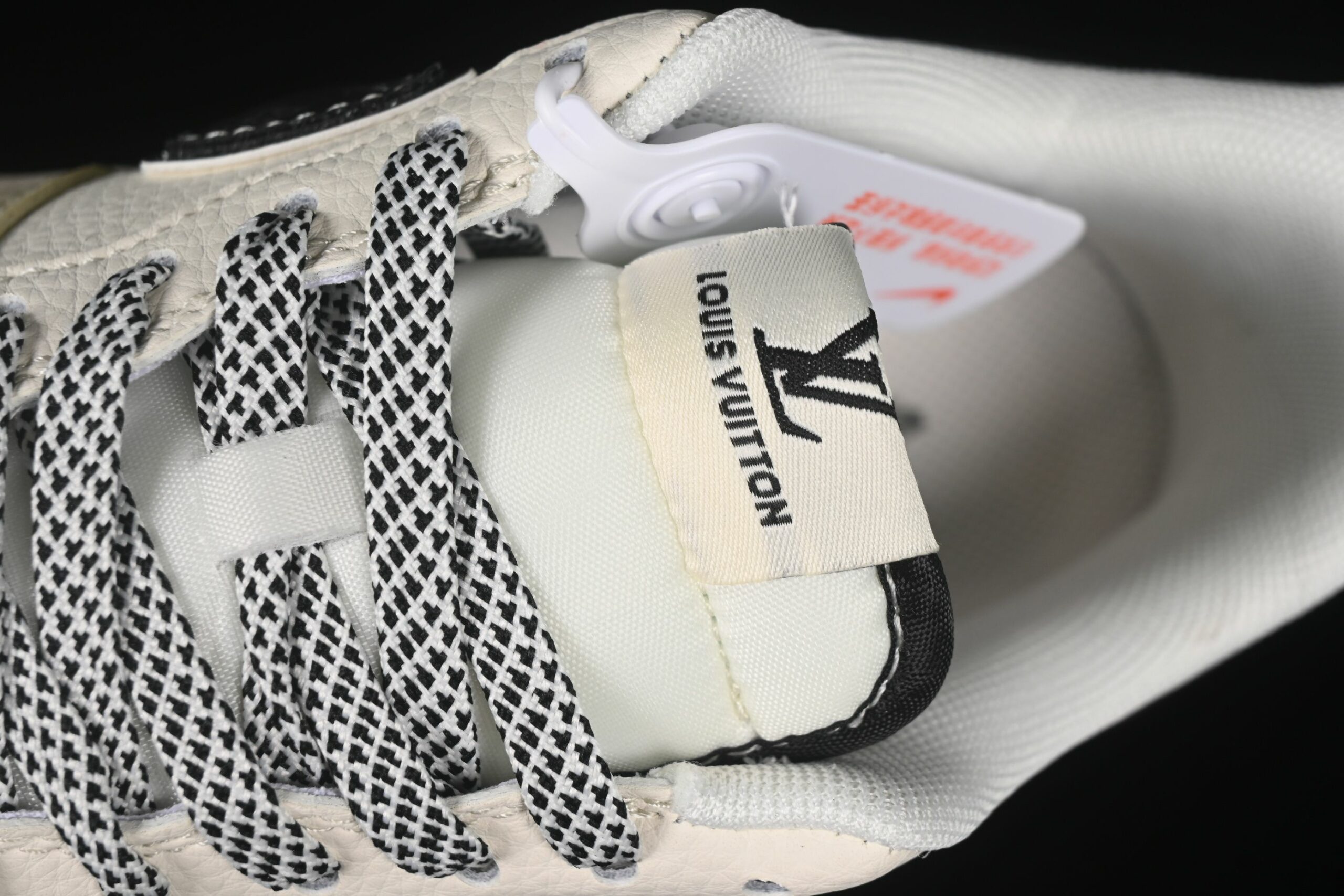 AF 1 Low x LV ZH2598-308 AF 1 Low x LV ZH2598-308