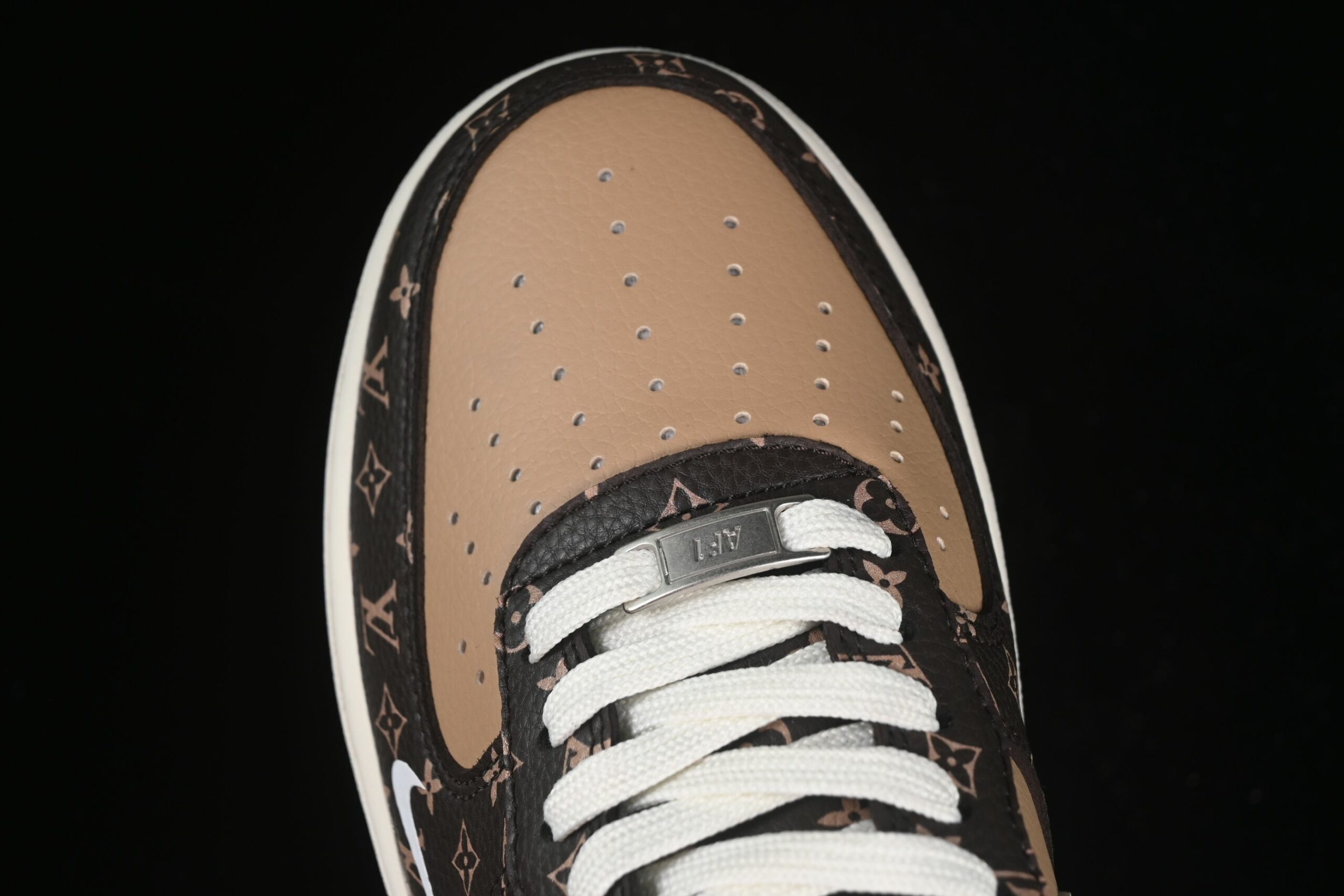 AF 1 Low x LV LW9279-009 AF 1 Low x LV LW9279-009