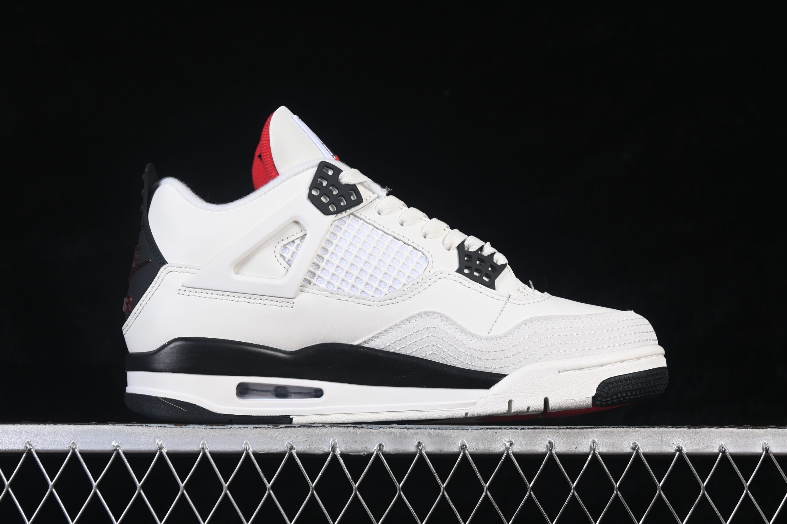 AJ 4 Retro SE Flight Club IM4002-100 AJ 4 Retro SE Flight Club IM4002-100