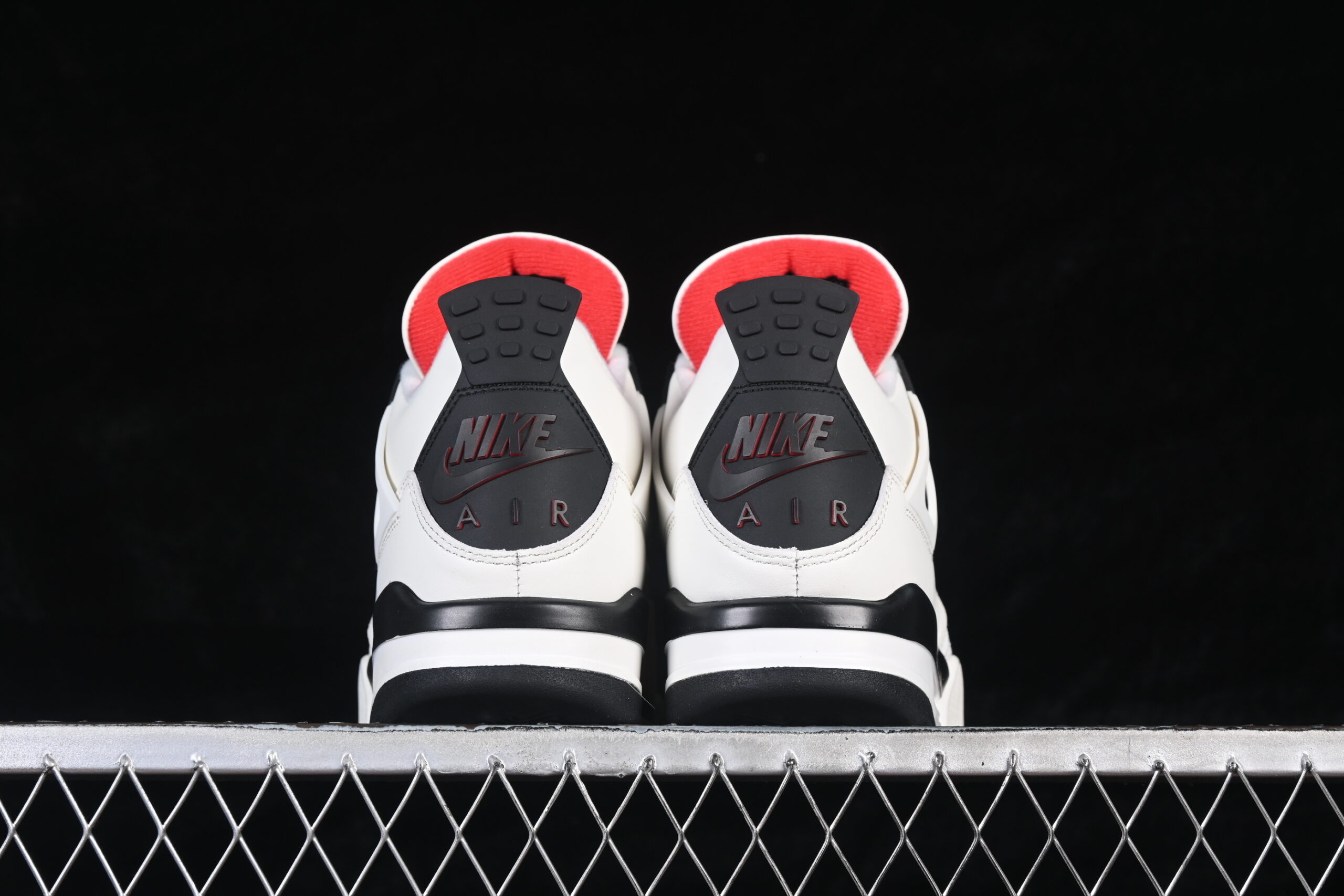 AJ 4 Retro SE Flight Club IM4002-100 AJ 4 Retro SE Flight Club IM4002-100