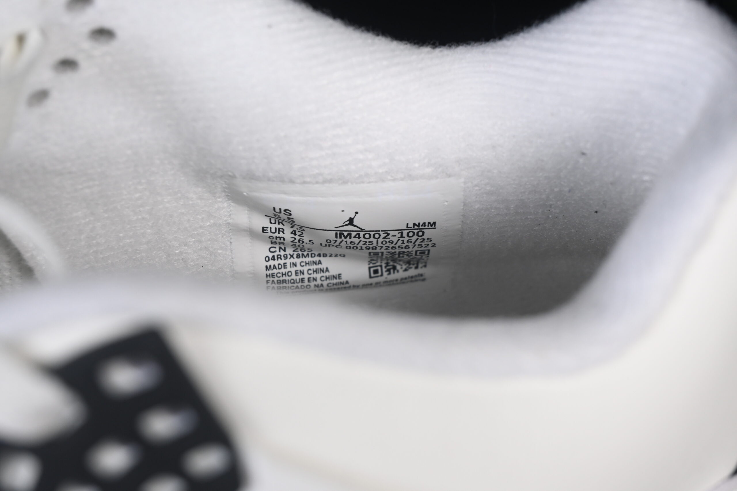 AJ 4 Retro SE Flight Club IM4002-100 AJ 4 Retro SE Flight Club IM4002-100