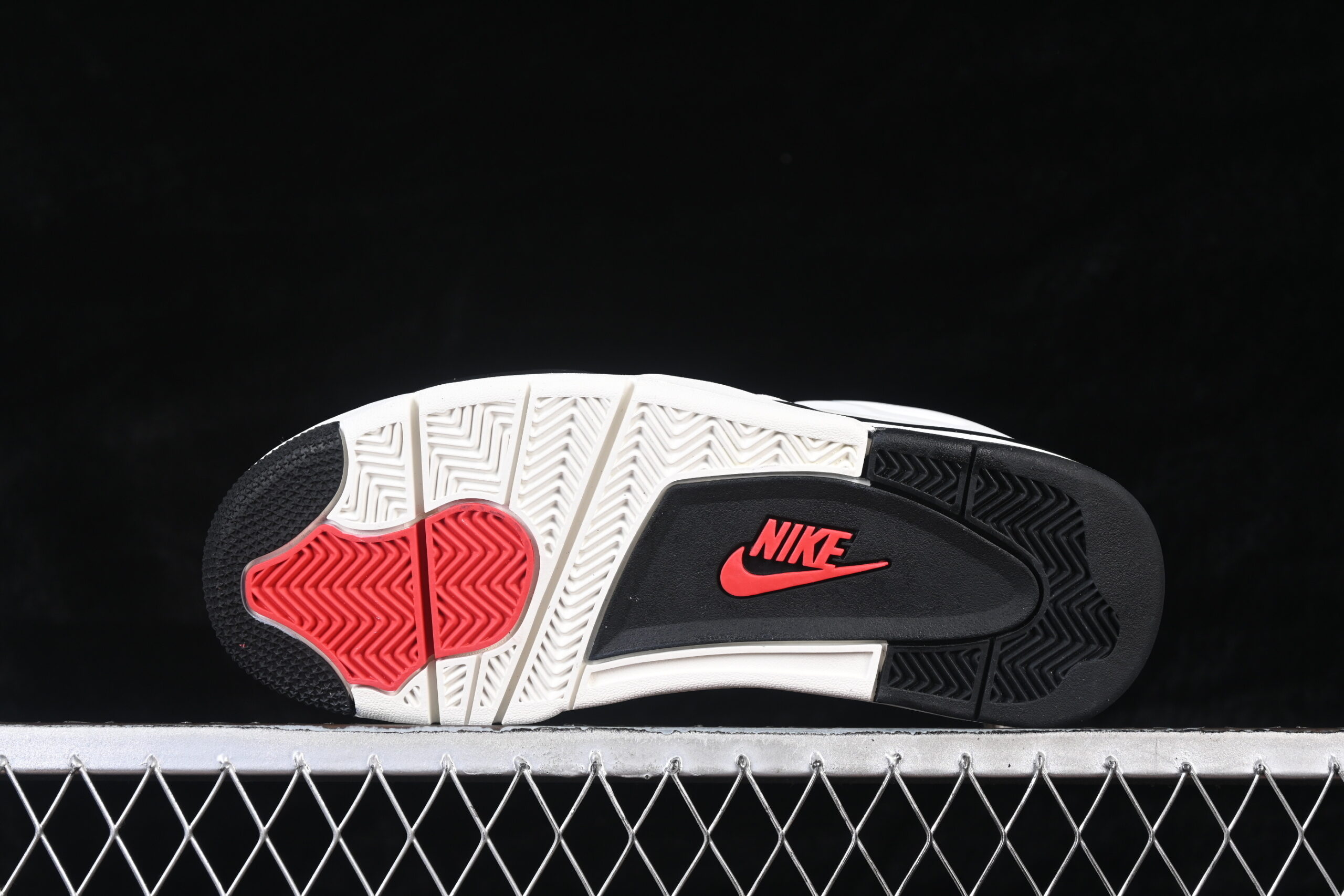 AJ 4 Retro SE Flight Club IM4002-100 AJ 4 Retro SE Flight Club IM4002-100