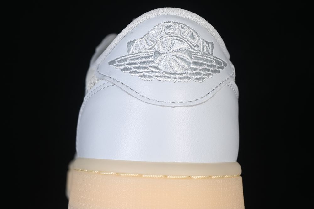 AJ 1 Low OG ‘Floral Swoosh’ IF4391-100 AJ 1 Low OG ‘Floral Swoosh’ IF4391-100