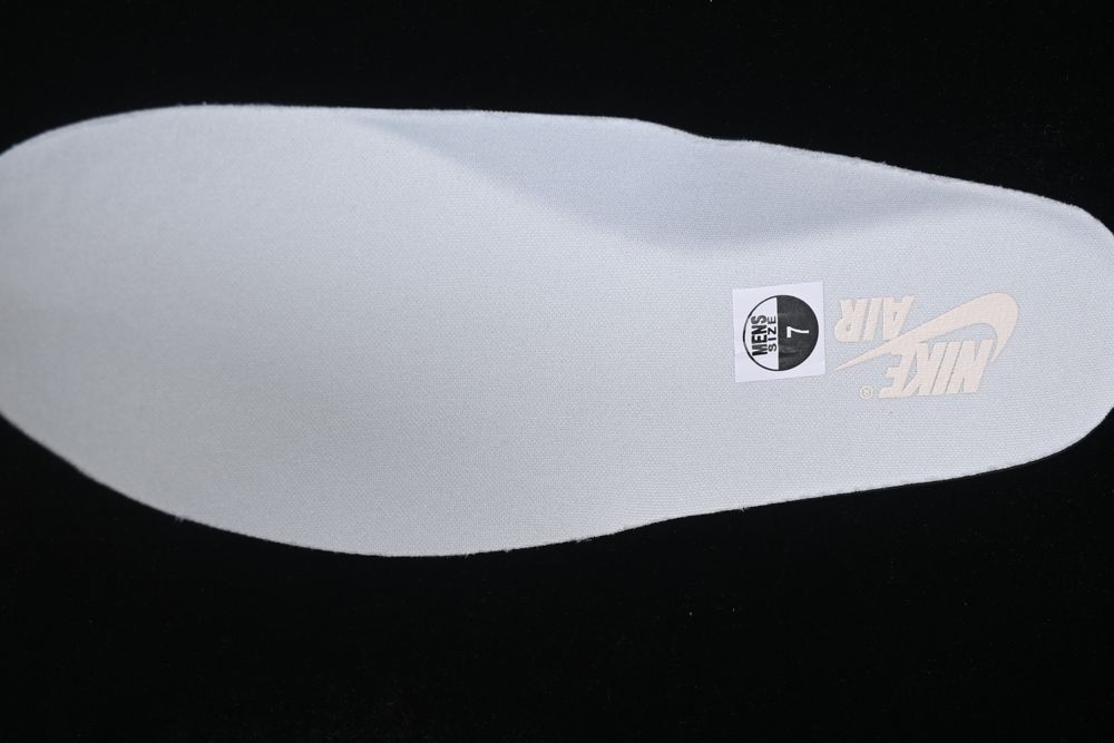 AJ 1 Low OG ‘Floral Swoosh’ IF4391-100 AJ 1 Low OG ‘Floral Swoosh’ IF4391-100