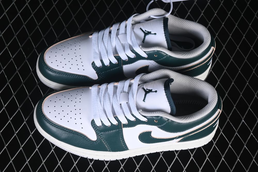 AJ 1 Low SE ‘Oxidized Green’ FQ7687-300 AJ 1 Low SE ‘Oxidized Green’ FQ7687-300