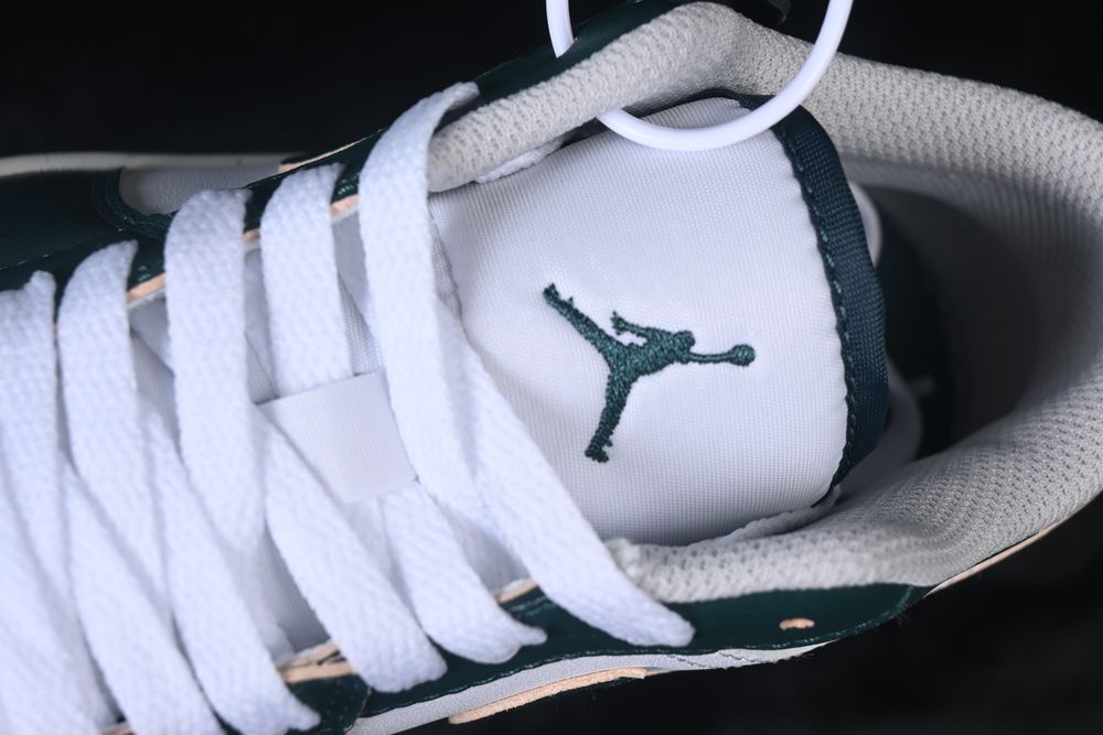 AJ 1 Low SE ‘Oxidized Green’ FQ7687-300 AJ 1 Low SE ‘Oxidized Green’ FQ7687-300