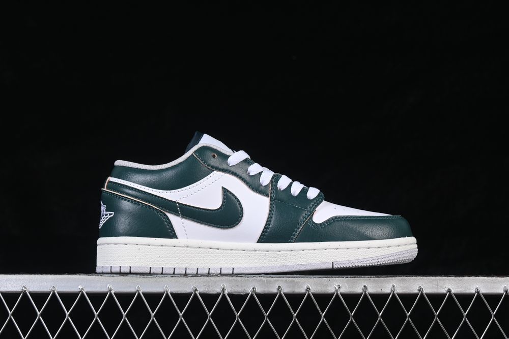 AJ 1 Low SE ‘Oxidized Green’ FQ7687-300 AJ 1 Low SE ‘Oxidized Green’ FQ7687-300
