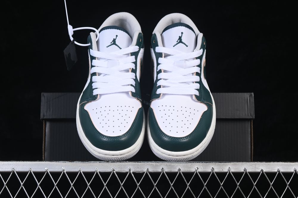 AJ 1 Low SE ‘Oxidized Green’ FQ7687-300 AJ 1 Low SE ‘Oxidized Green’ FQ7687-300