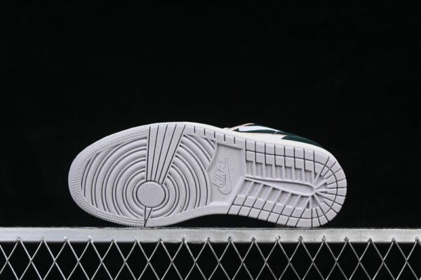 AJ 1 Low SE ‘Oxidized Green’ FQ7687-300
