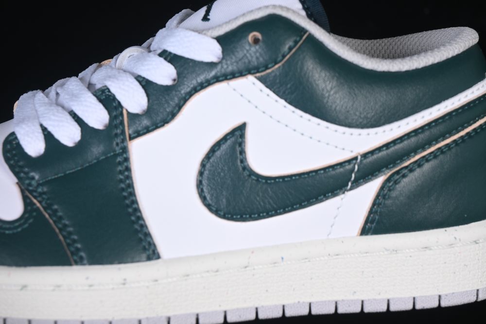 AJ 1 Low SE ‘Oxidized Green’ FQ7687-300 AJ 1 Low SE ‘Oxidized Green’ FQ7687-300