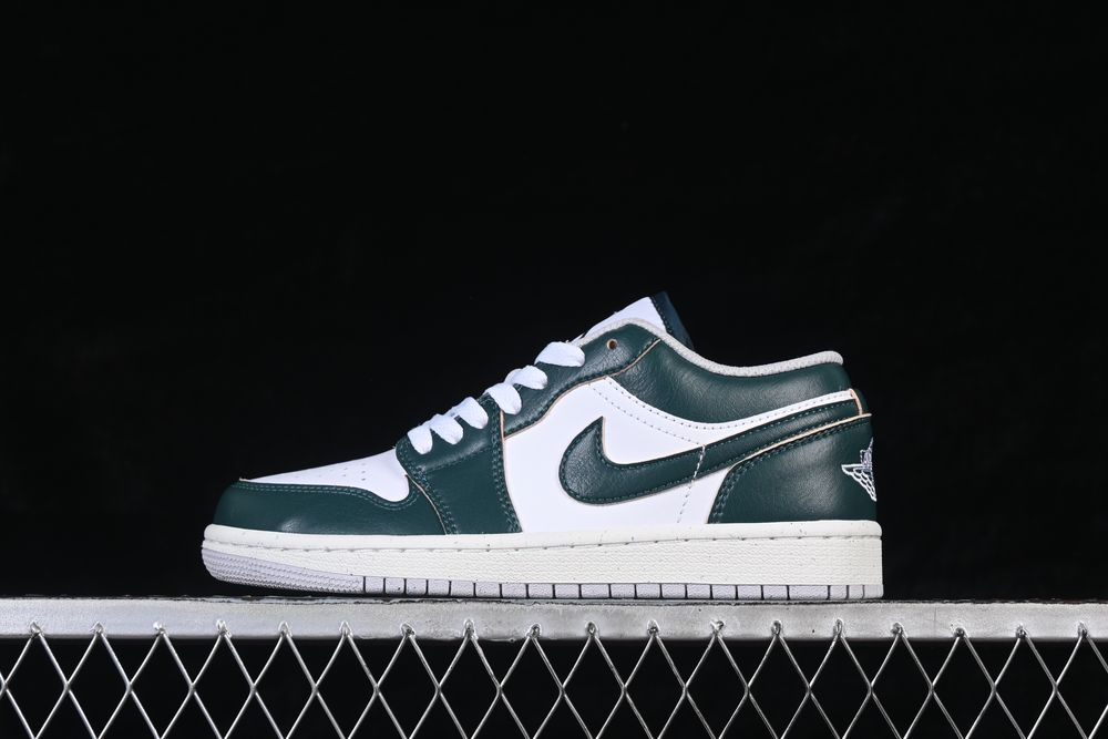 AJ 1 Low SE ‘Oxidized Green’ FQ7687-300 AJ 1 Low SE ‘Oxidized Green’ FQ7687-300