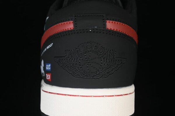 AJ 1 Low Customized ‘Black White Red’ 553558-040 AJ 1 Low Customized ‘Black White Red’ 553558-040