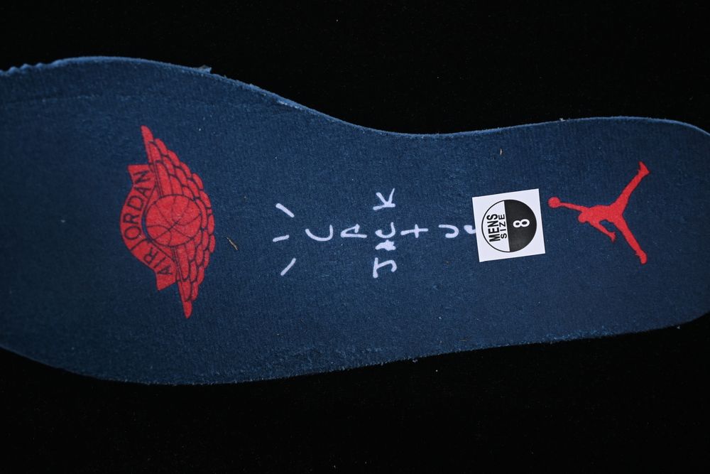 AJ 1 Low x Travis Scott ‘Velvet Brown’ CQ4277-001 AJ 1 Low x Travis Scott ‘Velvet Brown’ CQ4277-001