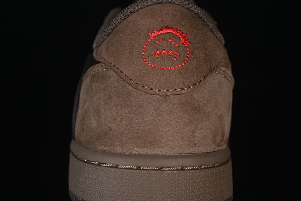 AJ 1 Low x Travis Scott ‘Velvet Brown’ CQ4277-001 AJ 1 Low x Travis Scott ‘Velvet Brown’ CQ4277-001