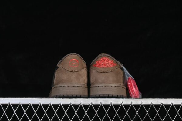 AJ 1 Low x Travis Scott ‘Velvet Brown’ CQ4277-001