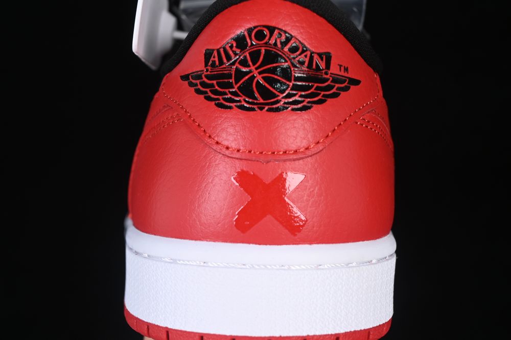 AJ 1 Low OG GS ‘Banned Bred’ HQ6998-001 AJ 1 Low OG GS ‘Banned Bred’ HQ6998-001