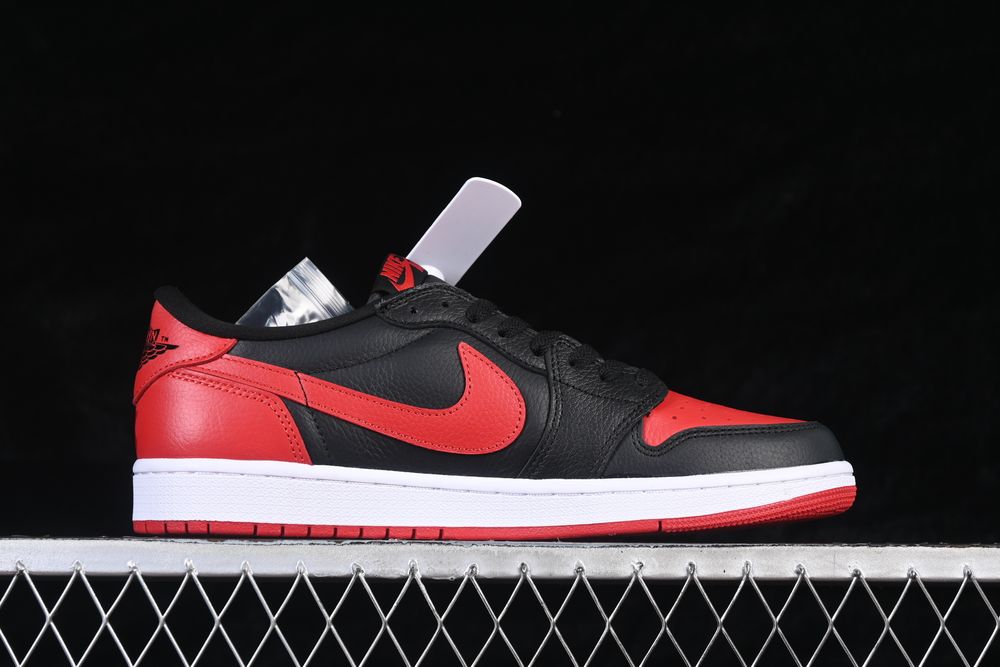 AJ 1 Low OG GS ‘Banned Bred’ HQ6998-001 AJ 1 Low OG GS ‘Banned Bred’ HQ6998-001