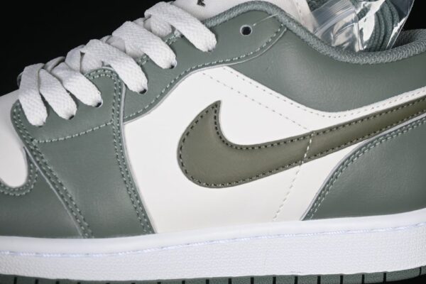 AJ 1 Low ‘Vintage Lichen’ 553558-300