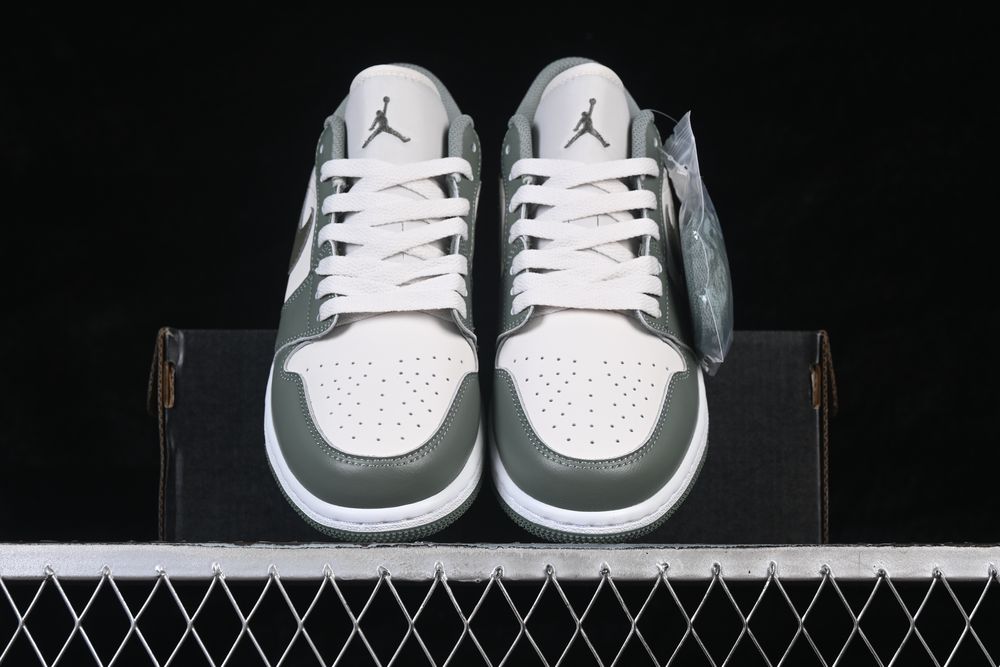 AJ 1 Low ‘Vintage Lichen’ 553558-300 AJ 1 Low ‘Vintage Lichen’ 553558-300