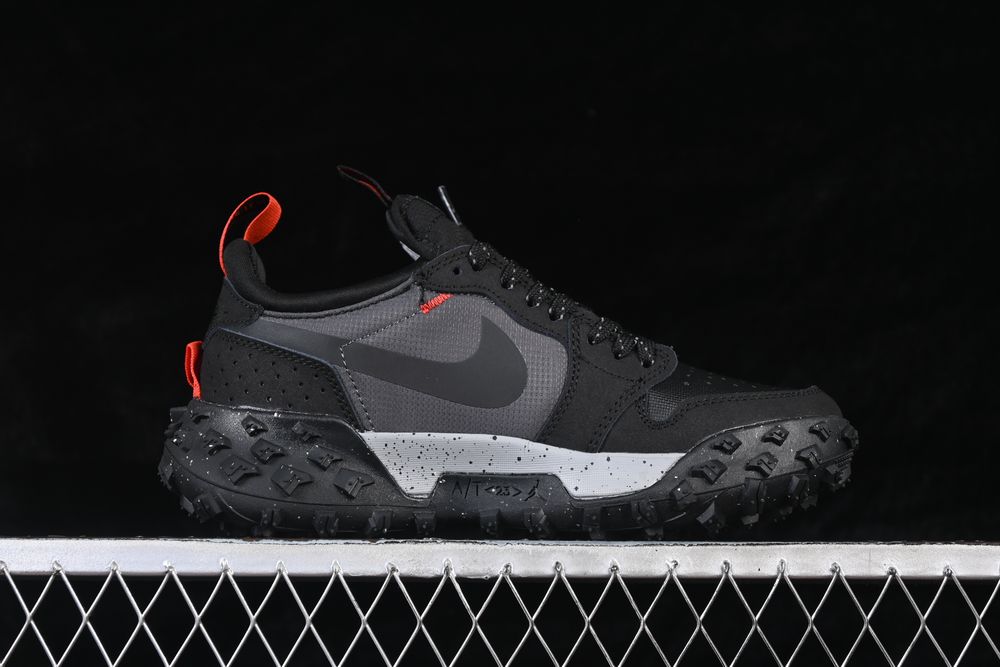 AJ 1 Low Element Gore-Tex ‘Black Challenge Red’ FV4227-002 AJ 1 Low Element Gore-Tex ‘Black Challenge Red’ FV4227-002