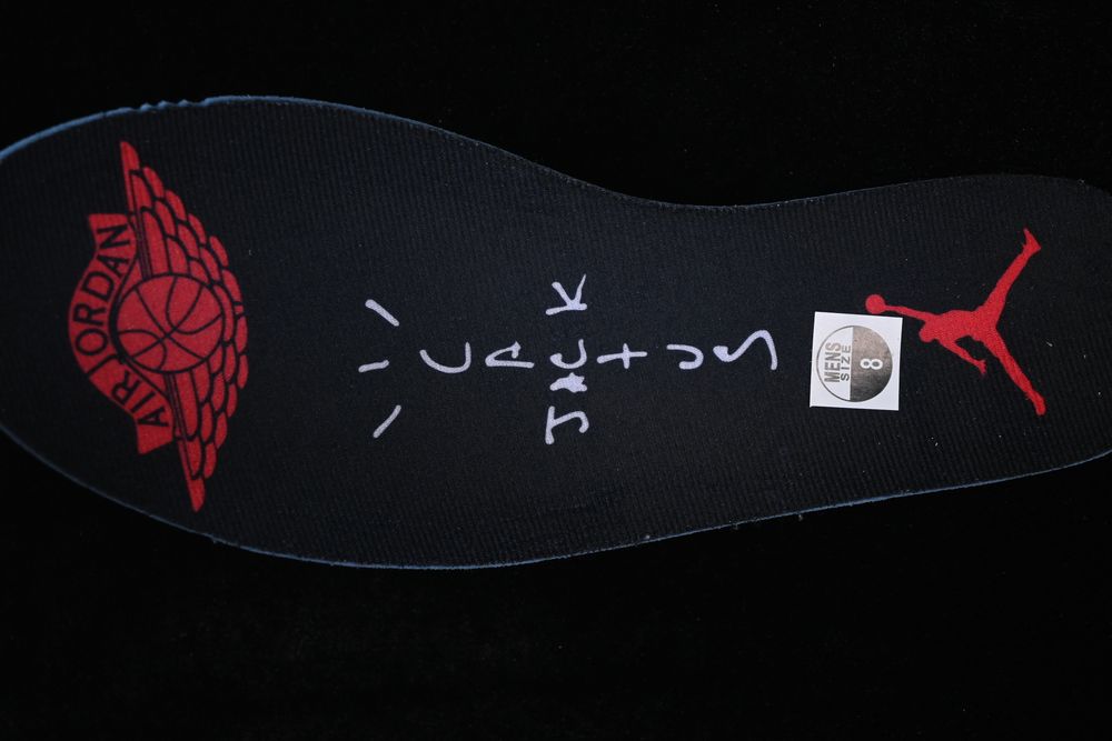 AJ 1 Low x Travis Scott ‘Phantom’ XZ6868-002 AJ 1 Low x Travis Scott ‘Phantom’ XZ6868-002